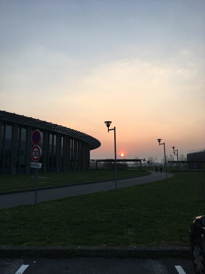 Pôr do sol no SOLEIL - Synchrotron SOLEIL - França